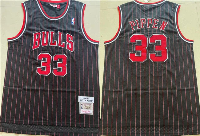 Men's Chicago Bulls #33 Scottie Pippen Black 1996-97 Throwback Stitched Basketball Jersey